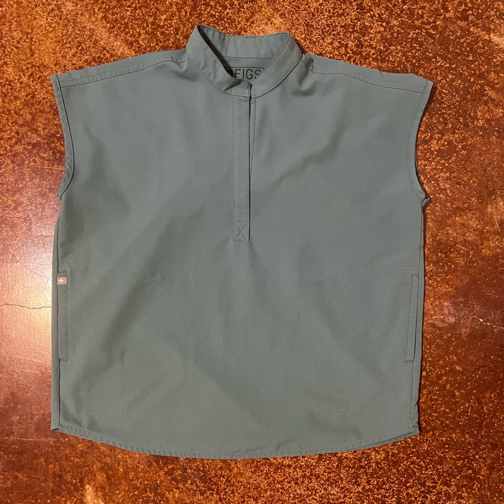 Figs Rafaela Oversized Scrub Top